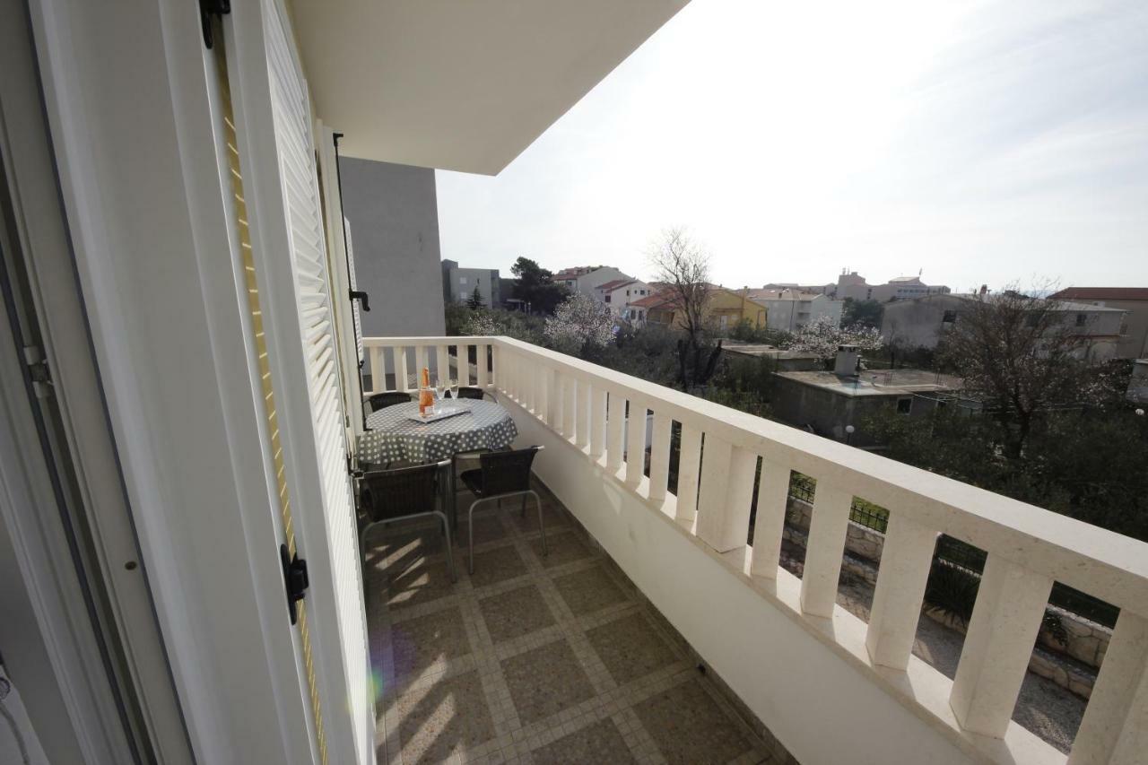 Apartmani Znaor Baška Voda Exterior foto