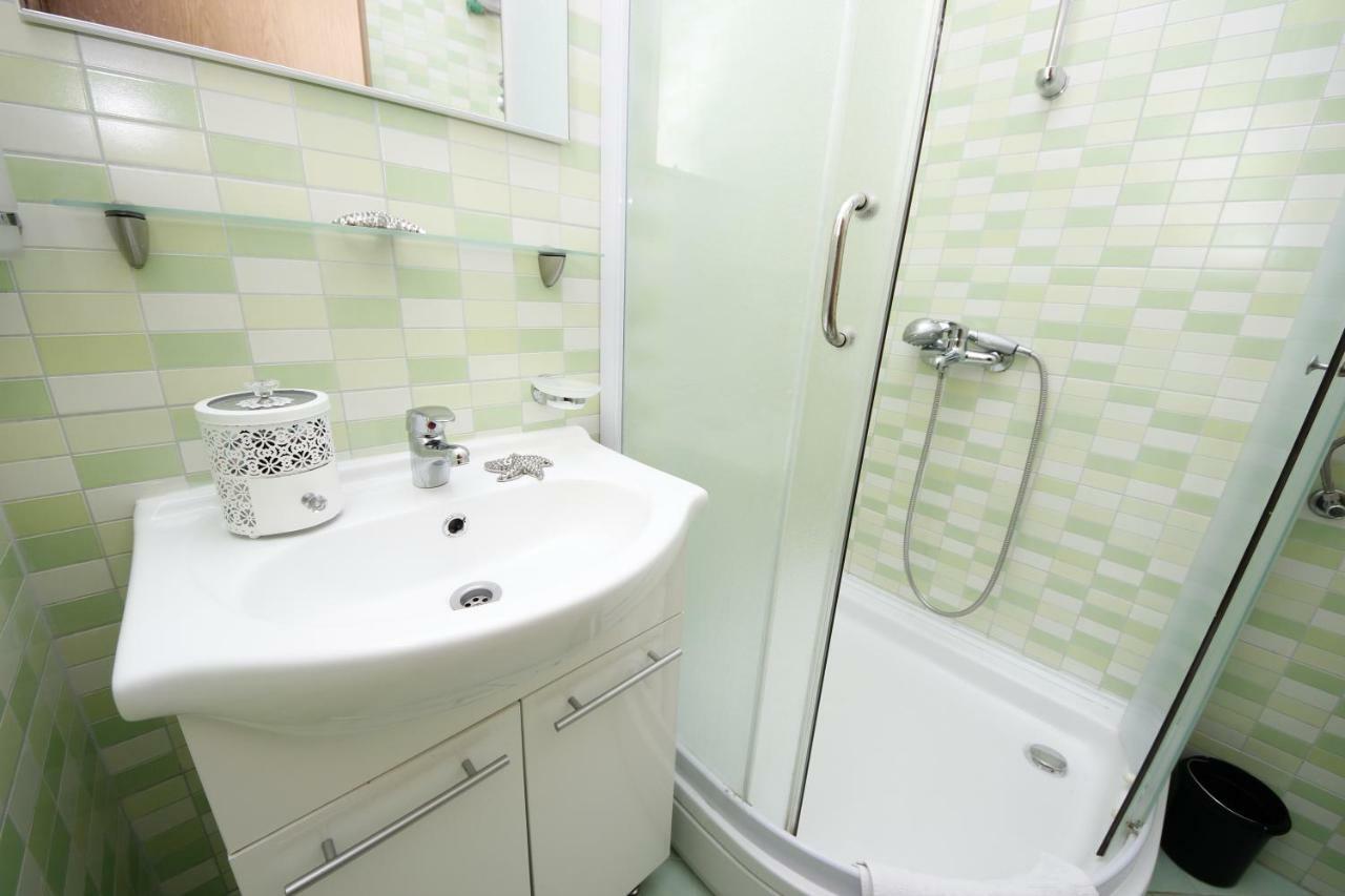 Apartmani Znaor Baška Voda Exterior foto